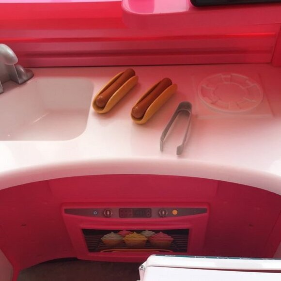 SOLD! Barbie Dream Camper Power Wheels - Picture 15 of 16